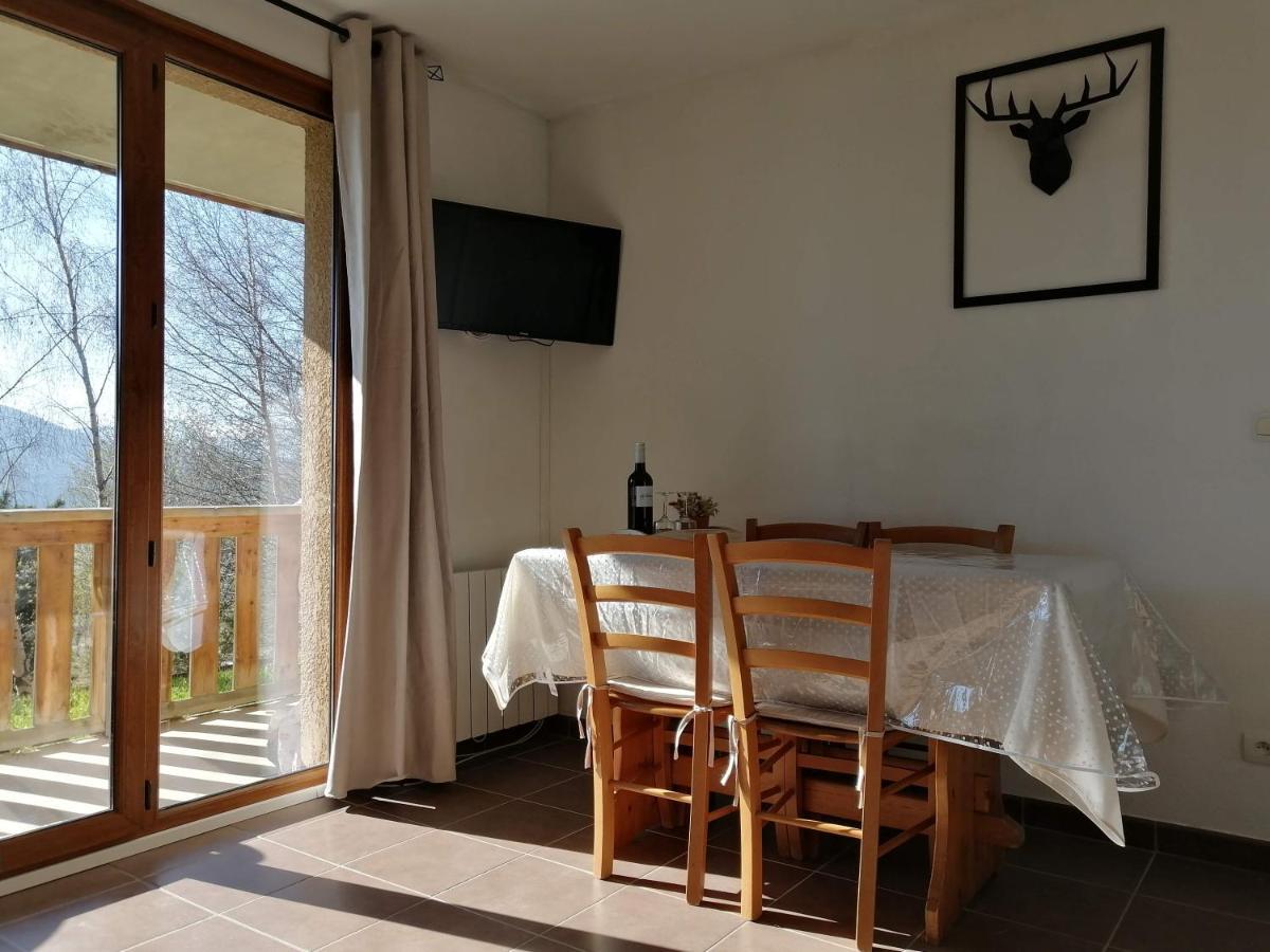 Appartement 2 Chambres Au Calme เลส์ อองเจลส์ ภายนอก รูปภาพ