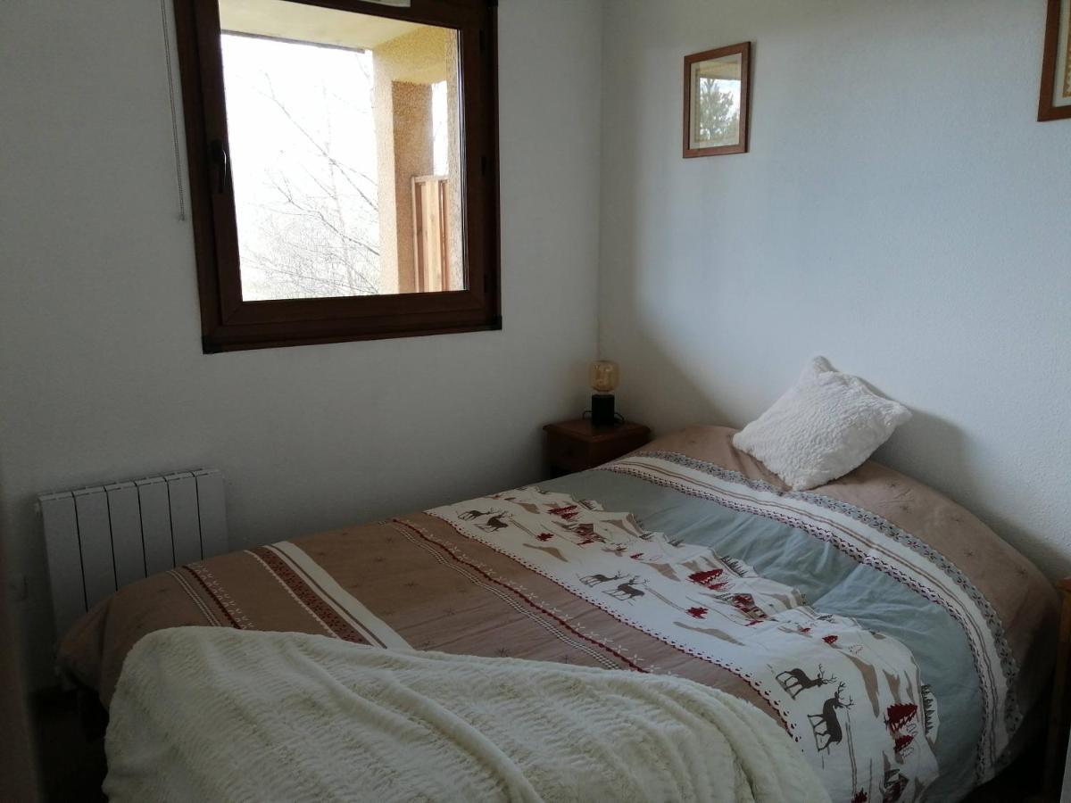 Appartement 2 Chambres Au Calme เลส์ อองเจลส์ ภายนอก รูปภาพ