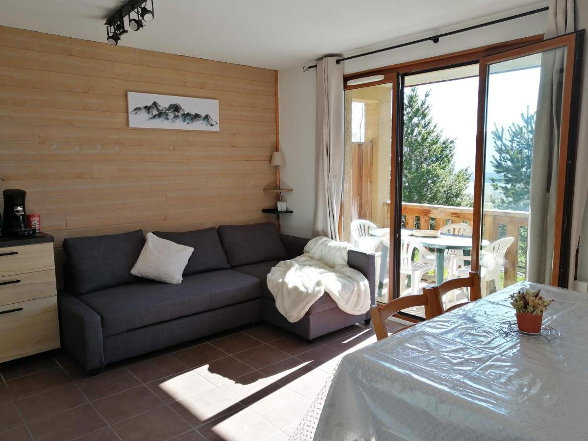 Appartement 2 Chambres Au Calme เลส์ อองเจลส์ ภายนอก รูปภาพ